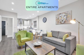 Crown Place 2 & 3 Bedroom Luxury Apts with Parking in Shepperton By 360Stays